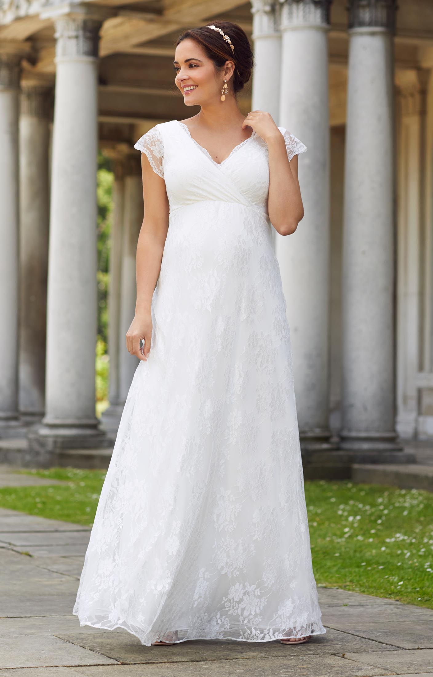 materinty wedding dresses