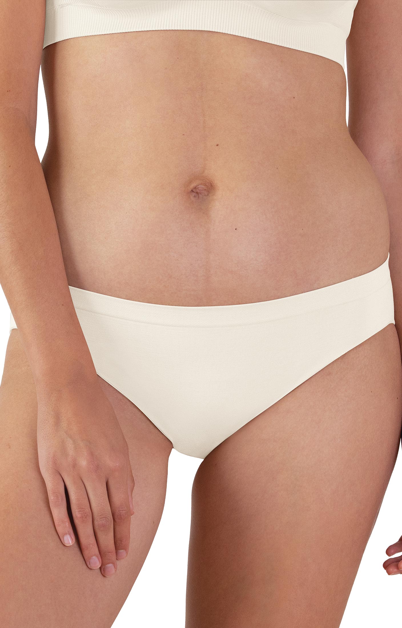 Image of Mid-Rise Seamless Maternity Briefs (Antique White)