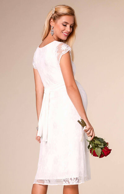 what to wear to evening wedding in april