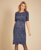 Robe de Grossesse Anna en Bleu Abstrait by Tiffany Rose